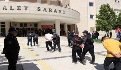 📌 Şanlıurfa’da Güvenlik Kuvvetlerinden Suçlulara Nefes Aldırmayan Operasyon!386 Aranan Şahıs Yakalandı