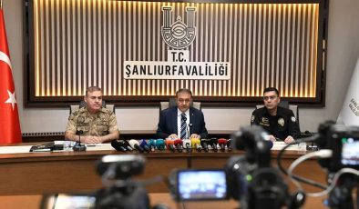 📢 Vali Şıldak Açıkladı: Şanlıurfa’da Sokak Hayvanlarına Yönelik Yoğun Çalışma!🐶 “1.200 hayvan bakımevlerinde, 1.370 aşı yapıldı, Mayıs ayında 1.900 hayvan toplandı!”