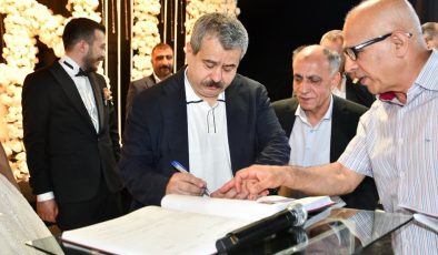 Karahan ve Demirtaş Ailelerinin Mutlu Günü: Nikah Şahitliğini Fatih Mehmet Bucak, Zeynep Karahan Uslu ve Mehmet Kaya Yaptı