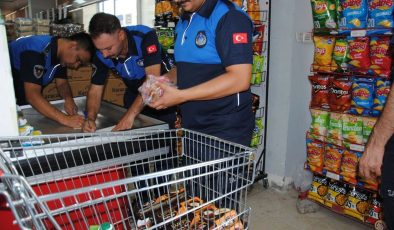 Şanlıurfa’da Zabıtadan Gıda Denetimi: Tarihi Geçmiş Ürünler Ele Geçirildi