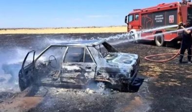 Siverek’te Tarlada Alev Alan Araç Küle Döndü