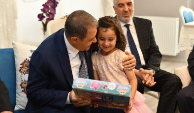 🟥 Vali Hasan Şıldak’tan 15 Temmuz’da Şehit ve Gazi Ailelerine Anlamlı Ziyaret