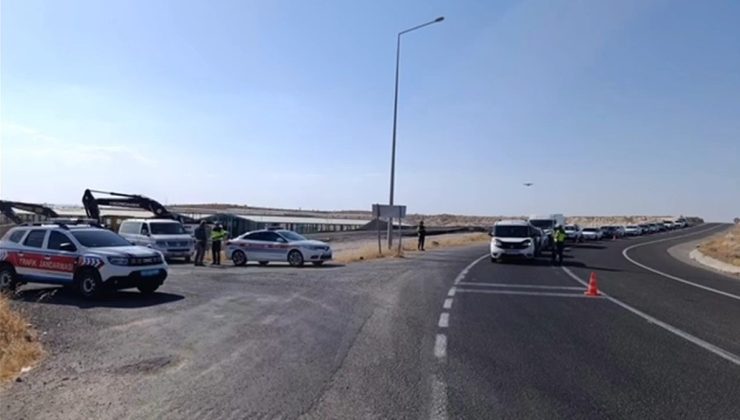 Şanlıurfa’da jandarmadan dron destekli trafik denetimi