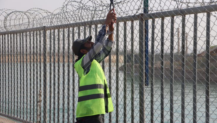 BÜYÜKŞEHİR’DEN SULAMA KANALINDA CAN GÜVENLİĞİ İÇİN TEL ÖRGÜ ÖNLEMİ